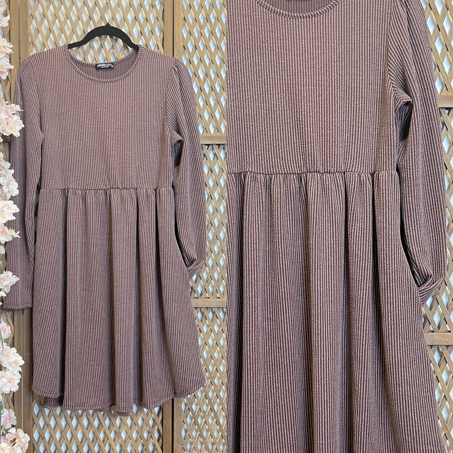 Ribbed Dress with Pockets BROWN